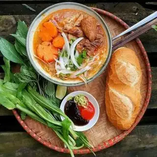 Bánh mì bò kho - 66.000 ₫ tại Quán Thoa - Bún Thái & Hủ Tiếu Nam Vang - Đoàn Văn Bơ