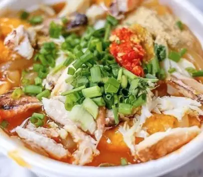 Bánh canh( luôn hộp) - 60.000 ₫ tại Bún Mắm Cô Trâm - Chung Cư Nguyễn Hữu Hào