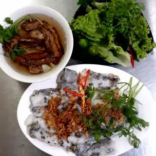 Hình ảnh Bánh cuốn ngon chả nướng