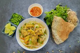 Mì Quảng sườn gà - 47.000 ₫ tại Mì Quảng Thuỷ - Nguyễn Tư Giản