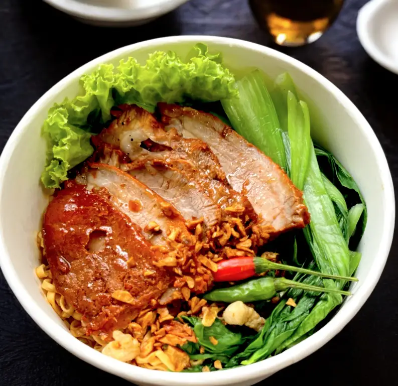 CB:  02 Mì trộn xá xíu & Súp - 144.000 ₫ tại Mr Noodle - Mì Trộn & Cơm Trộn - Đường Số 10