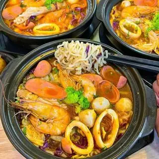 Hình ảnh Mì cay hải sản