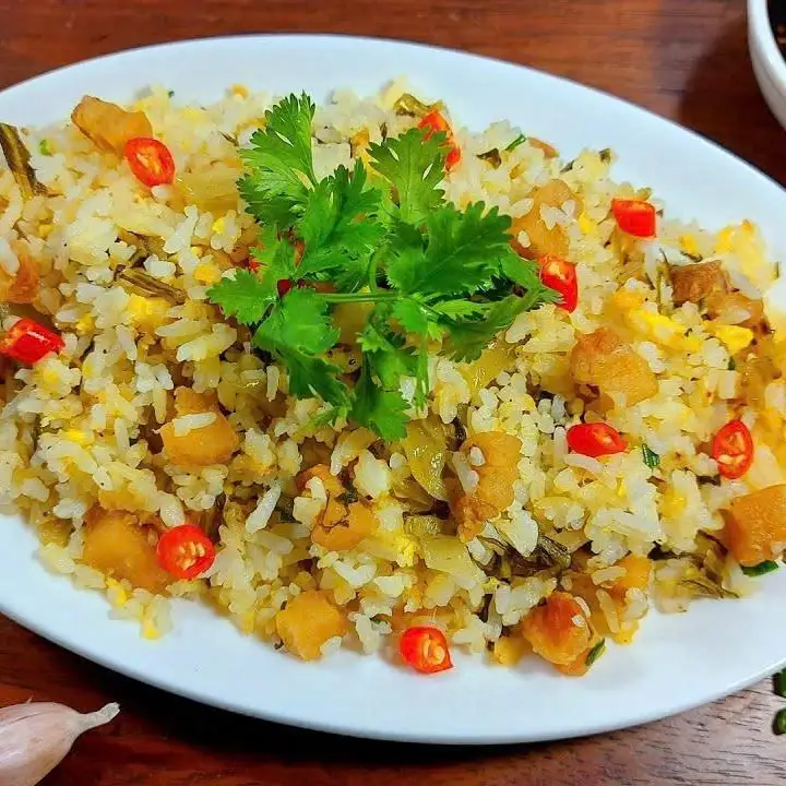 Hình ảnh Cơm Tóp mỡ sốt đặc biệt
