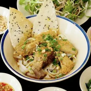 Mì Quảng sườn - chả cá - 63.000 ₫ tại Mì Quảng Thu Bồn - Thoại Ngọc Hầu