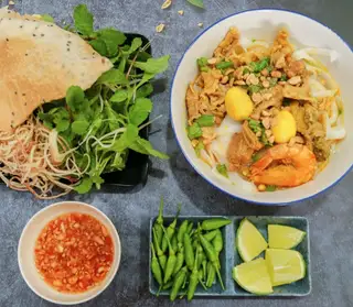 Mì quảng - 40.000 ₫ tại Bánh Canh Cá Lóc & Bánh Bột Lọc Huế - Hồ Bá Kiện