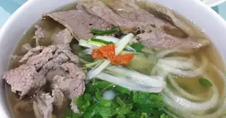 Phở tái - 50.000 ₫ tại Phở - Bún Bò Huế 5 Xây - Nguyễn Hữu Cảnh