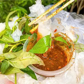 Chấm sốt Cậu Béo - trứng - 36.000 ₫ tại Bánh Tráng CẬU BÉO - Chấm Trộn Cuốn - Lê Văn Duyệt