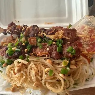 Bún thịt nướng đầy đủ - 69.000 ₫ tại Bún Thịt Nướng Bông Thảo - Tân Sơn