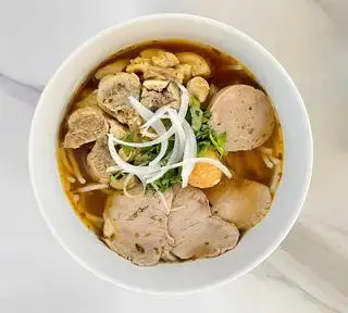 Bún bò giò 5T - 79.000 ₫ tại Bún Bò 5T - Nguyễn Trường Tộ