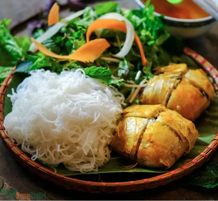 Bún nem cua bể - 87.000 ₫ tại Bà Thảo - Bún Chả Gia Truyền Hà Nội - Nguyễn Văn Cừ