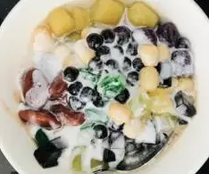 Chè khoai dẻo đậu ngự - 22.000 ₫ tại Trang - Chè Tự Chọn - Đường DC1