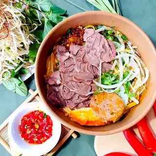 Bún bò bắp chả - 75.000 ₫ tại Bún Bò Huế Kim Hương - Điện Biên Phủ
