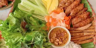 Nem nướng Nha Trang - 49.000 ₫ tại Nem Nướng Nha Trang Since 1982 - Hẻm Bến Chương Dương