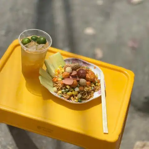 Hình ảnh Bếp Chị Trang - Bánh Mì Muối Ớt & Mì Trộn Indomie - Ô Cách