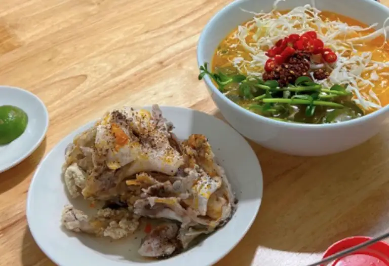 Bánh canh cá lóc - Tô Đầu Cá  - 65.000 ₫ tại Bánh Canh Cá Lóc Thanh Thanh - Bùi Văn Ba