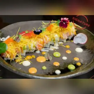 Hình ảnh Cơm cuộn hot met