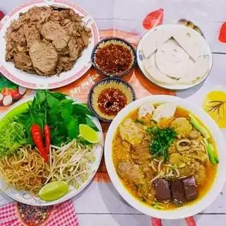 Bún bò giò - chả cua - huyết - 70.000 ₫ tại Quán Cây Xoài - Bún Bò Chả Cua Huế - Phạm Hùng