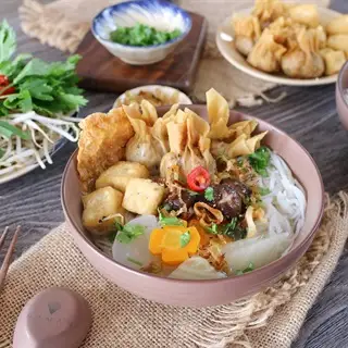 Hủ tiếu chay - 40.000 ₫ tại Cơm Chay Trà Sữa An Hạnh - Huỳnh Văn Bánh