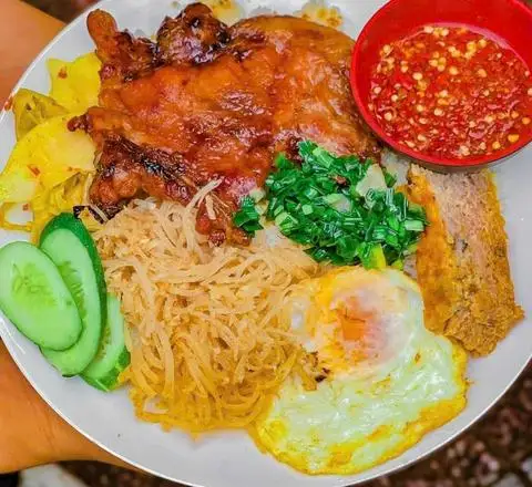 Hình ảnh Cơm Tấm Hậu - Nguyễn Gia Trí