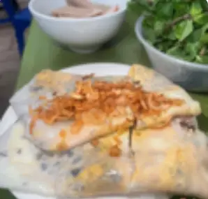 Hình ảnh Bánh cuốn trứng chín - chả