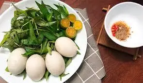 Hột vịt lộn luộc (2 trứng) - 26.000 ₫ tại Bò Bía & Ăn Vặt - An Dương Vương
