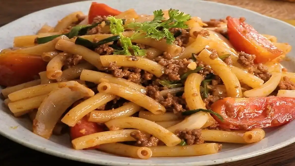 Nui xào bò - 45.000 ₫ tại Bánh Xèo & Bánh Khọt Tuấn Mập - Lương Định Của