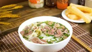 Phở tái lăn - 105.000 ₫ tại Xưởng Phở Lẩu Bò 118 - Bún Chả Hà Nội - Lê Lai