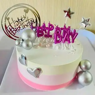 Bánh kem sinh nhật - 250.000 ₫ tại OWIU CAKE HOUSE - BÁNH KEM BÁNH NGỌT - Phạm Thế Hiển