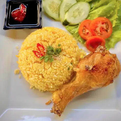 Cơm Gà Xối Mỡ Minh Ký - Lê Văn Lương - Cơm/Cơm tấm gần bạn