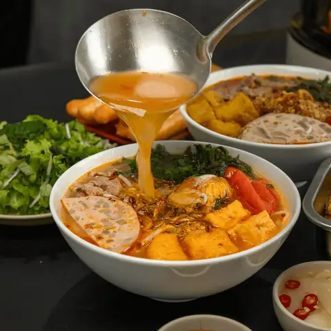 Bún Riêu Gia Truyền 90B - Phan Đăng Lưu - Bún/Phở/Mỳ/Cháo gần bạn
