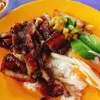 Cơm tấm ba rọi - 70.000 ₫ tại Family - Cơm Tấm Chuẩn Vị Sài Gòn - Công Trường Hòa Bình