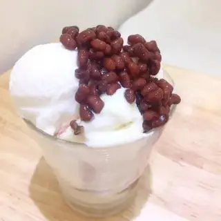Hình ảnh Sữa chua đậu đỏ