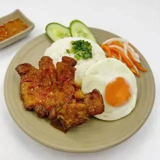 Cơm tấm sườn trứng - 49.000 ₫ tại Cơm Tấm Bảo Ngọc - Võ Oanh