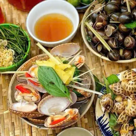 Hình ảnh Quán Dung Ốc - Phố Quỳnh Mai