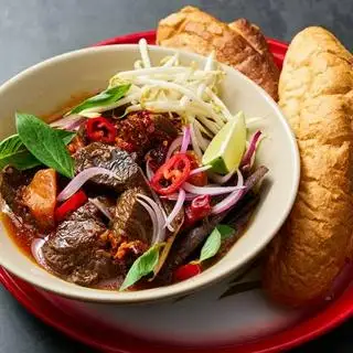 Hình ảnh Bánh mì bò kho