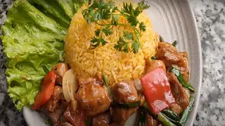 Hình ảnh Cơm chiên gà kho tộ