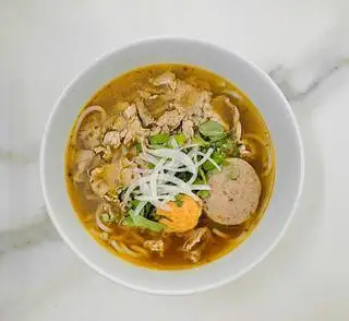 Bún bò tái 5T - 75.000 ₫ tại Bún Bò 5T - Nguyễn Trường Tộ