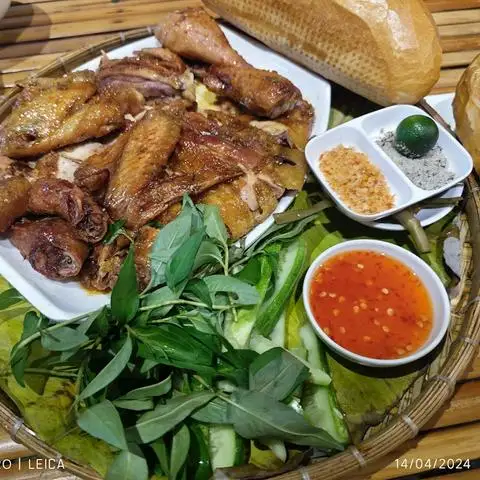 Con Gà Nướng - Thành Thái - Lẩu & Nướng gần bạn