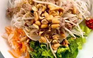 Bún thịt xào - 36.000 ₫ tại Bún Thịt Xào Người Miền Tây - Điện Biên Phủ