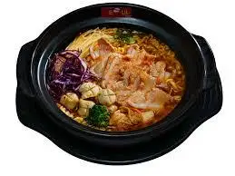Hình ảnh Mì kim chi sườn sụn