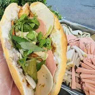 Bánh mì chay - 30.000 ₫ tại Quán Đồ Chay Cô Tình - Phạm Văn Bạch