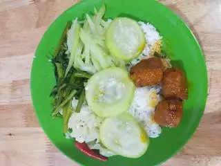 Cơm sườn dừa chay - 22.000 ₫ tại Cơm Chay Diệu Phương - Nguyễn Gia Trí