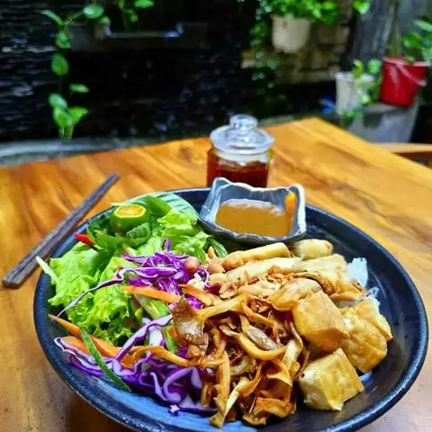 Hình ảnh Chay Hoa Sen - Quán Chay Ngon Hóc Môn - Phan Văn Hớn 