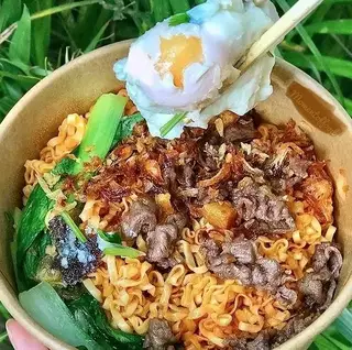 Mì trộn bò trứng - 58.000 ₫ tại Cơm Gà & Mì Trộn Huỳnh Như - Bùi Tư Toàn