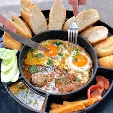 Hình ảnh Bánh mì chảo đặc biệt