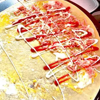Hình ảnh Bánh crepe trứng xúc xích phomai