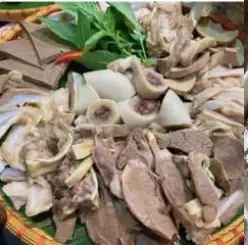 Quán Huyền Lòng Heo - Trần Lựu - Món truyền thống/Đặc sản gần bạn