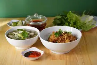 Phở khô Gia Lai - phở 2 tô - bò - 80.000 ₫ tại Bánh Canh Bột Lọc & Phở Khô Gia Lai - Bà Mỹ - Cách Mạng Tháng 8