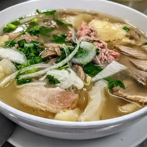 Phở Hòa Không Bột Ngọt - Đường C18 - Bún/Phở/Mỳ/Cháo gần bạn