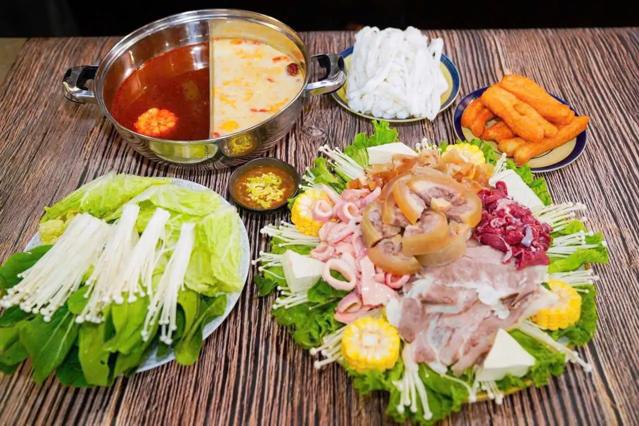 Hình ảnh Lẩu bò nhỏ